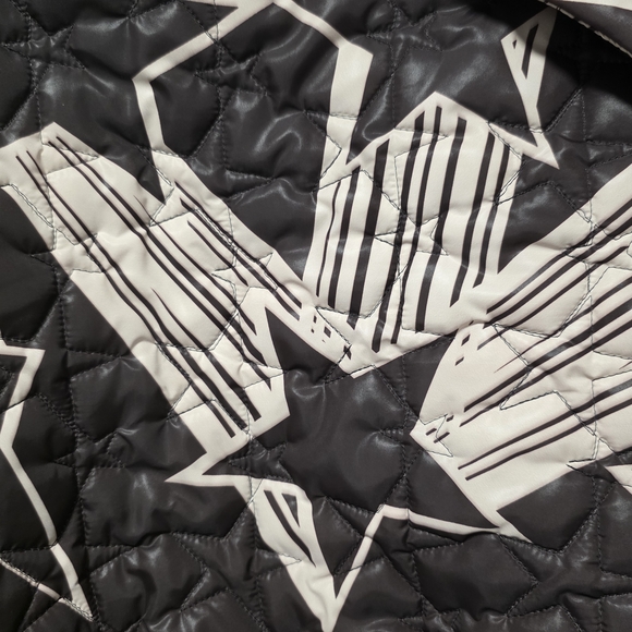 Star Pattern Cropped Quilted Jacket - Picture 4 of 10